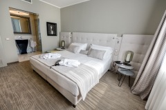 DBHOTEL127