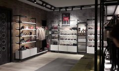 134_GXPIR_03_geox-negozio-piramidi-restyling-vicenza-retail