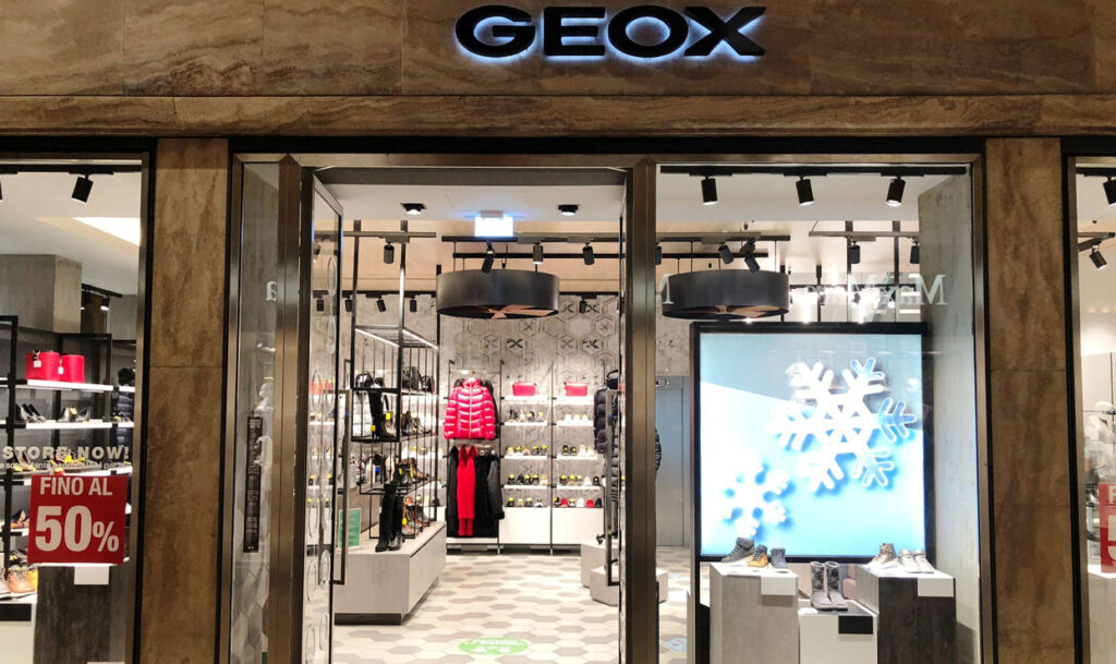 Ristrutturazione con nuovo concept punto vendita Geox in  Verona