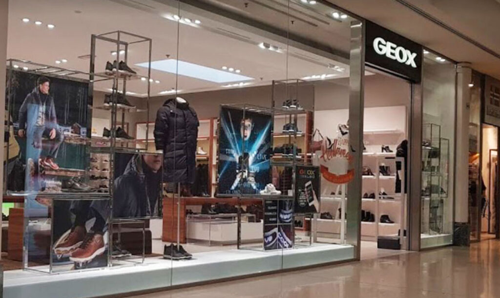 Ristrutturazione con nuovo concept punto vendita Geox in Modena